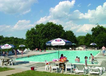 Circle M Rv & Camping Resort - Caravan Park Millersville Kültér fotó