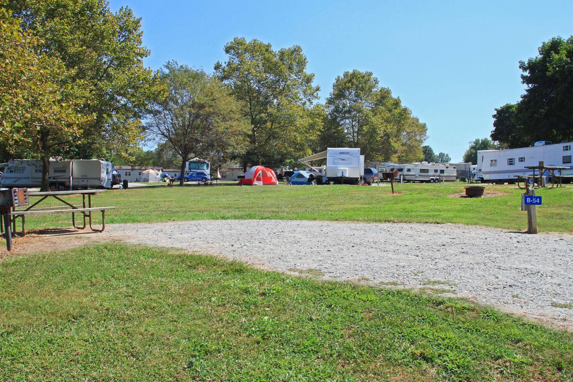 Circle M Rv & Camping Resort - Caravan Park Millersville Kültér fotó