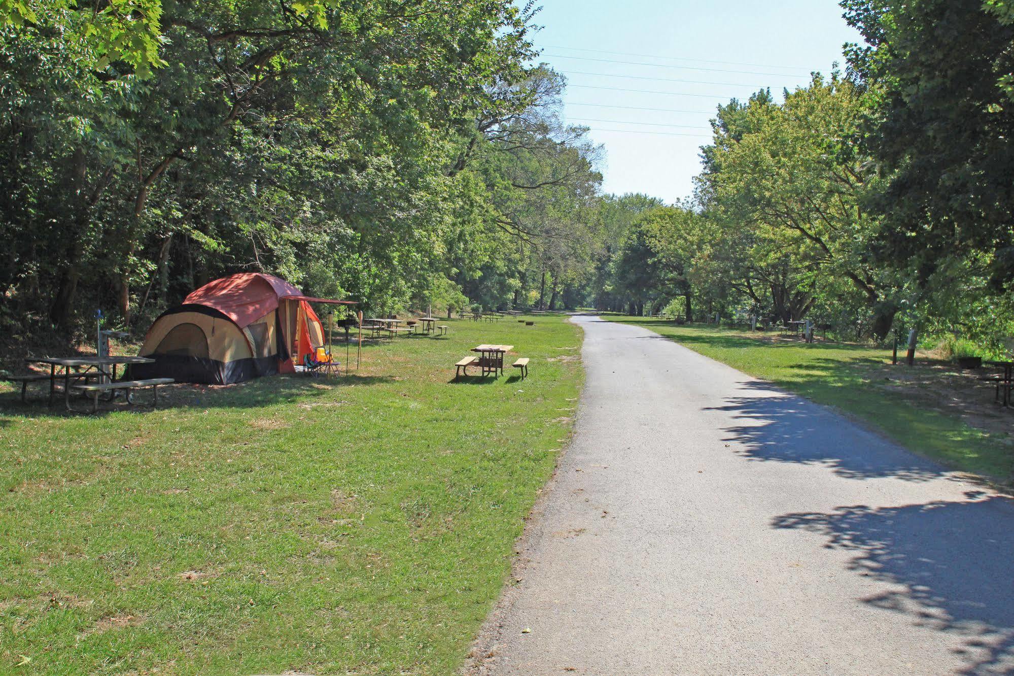 Circle M Rv & Camping Resort - Caravan Park Millersville Kültér fotó
